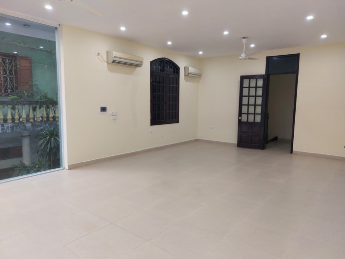 NHÀ ĐẸP LÔ GÓC - Ô TÔ VÀO NHÀ - 2 THOÁNG - KINH DOANH HOÀNG QUỐC VIỆT - CẦU GIẤY - HƠN 12 TỶ - Ảnh 2