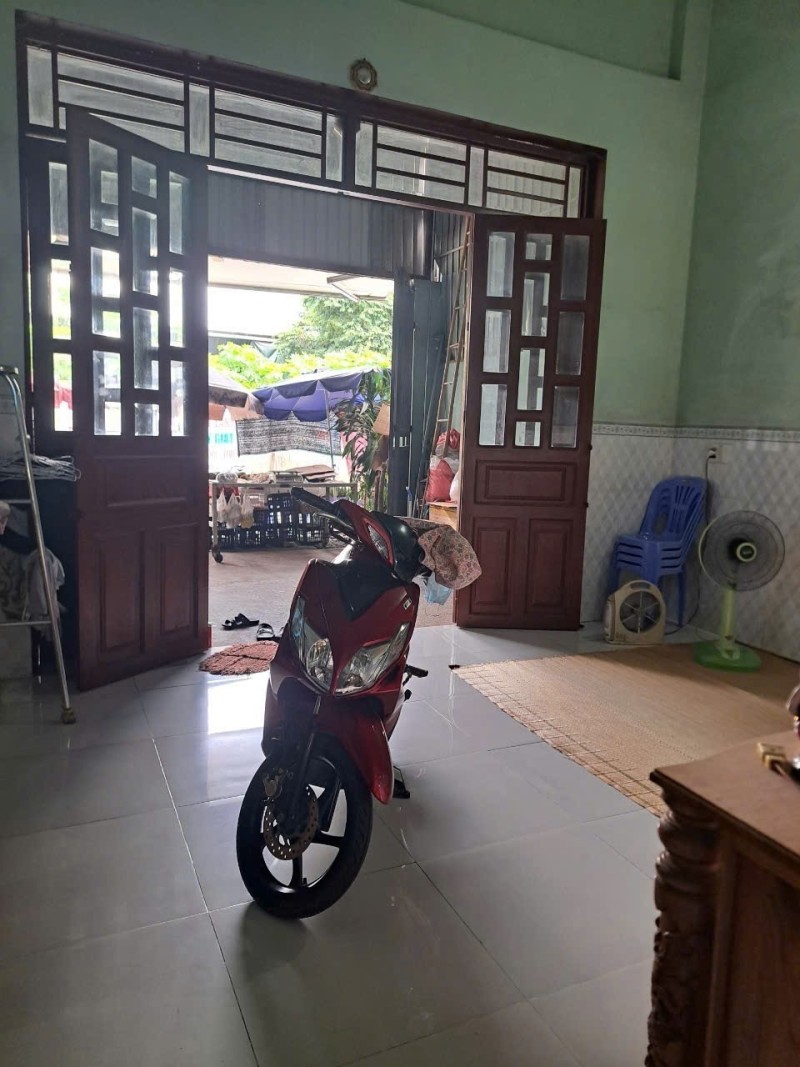 Bán nhà MẶT TIỀN kinh doanh,giá chỉ bằng trong hẻm,gần Nguyễn Thị Minh Khai - Ảnh 1