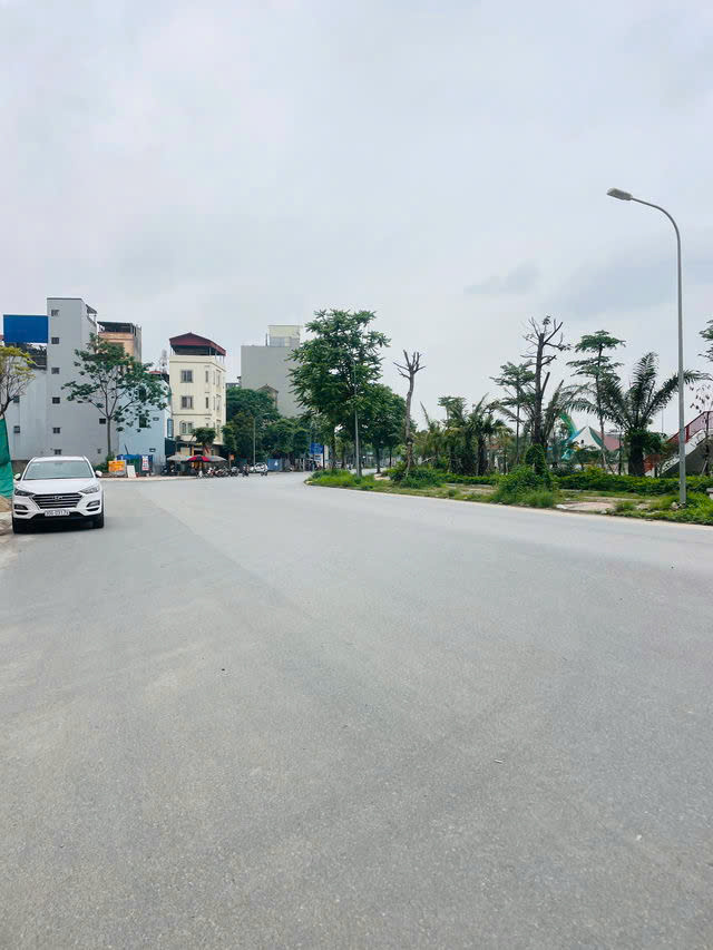 TÔI CẦN BÁN 80M2 ĐẤT TÁI ĐỊNH CƯ Ngọc Thụy -Long Biên, mặt tiền 5.6m, 24.8 tỷ. - Ảnh 1