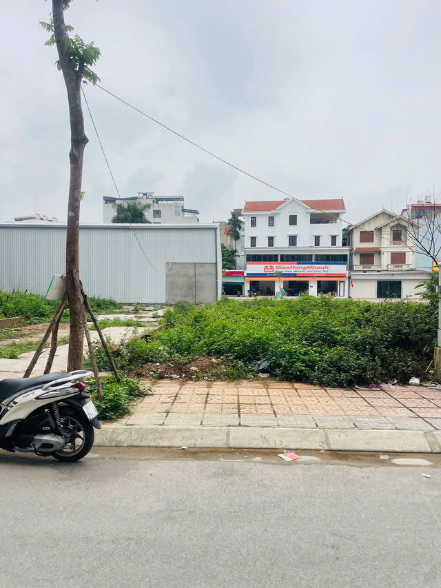 TÔI CẦN BÁN 80M2 ĐẤT TÁI ĐỊNH CƯ Ngọc Thụy -Long Biên, mặt tiền 5.6m, 24.8 tỷ. - Ảnh 2