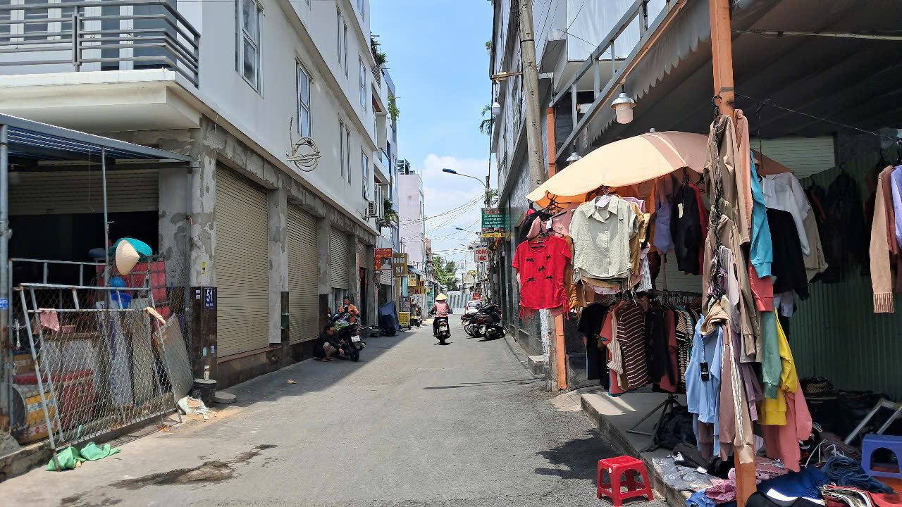 Bán Nhà 1 Trệt 3 Lầu Hẻm 5m Sát Mặt Tiền Đường Hiệp Bình, Hiệp Bình Phước, Thành Phố Thủ Đức - Ảnh 1