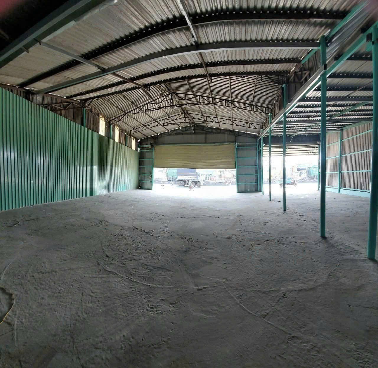 GIÁ TỐT - CHÍNH CHỦ Cần Bán Nhanh Nhà Và Kho Vị Trí Tại Huyện Bình Chánh , TP HCM - Ảnh 1