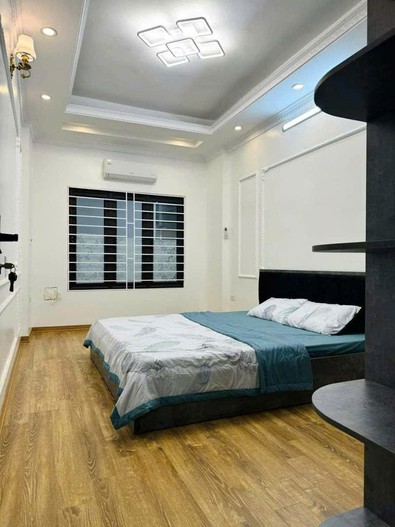 Cần bán gấp nhà phố Đàm Quang Trung, nhà rộng, nội thất đầy đủ. - Ảnh 2
