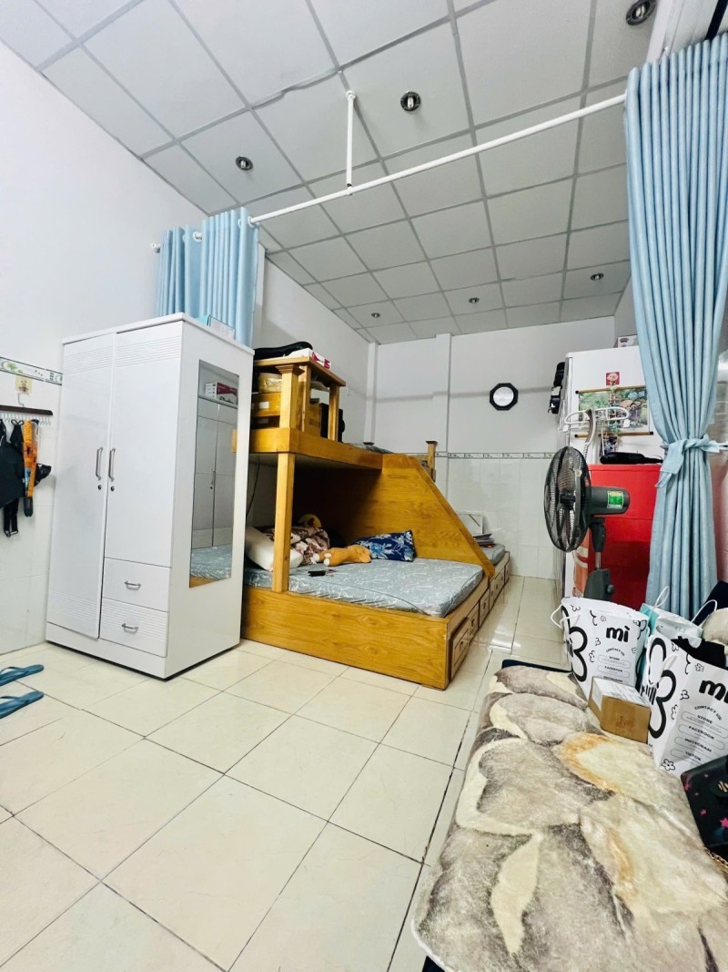 Bán Nhà 50m²  Đường Lê Sát, Quận Tân Phú, sát mặt tiền - Ảnh 3