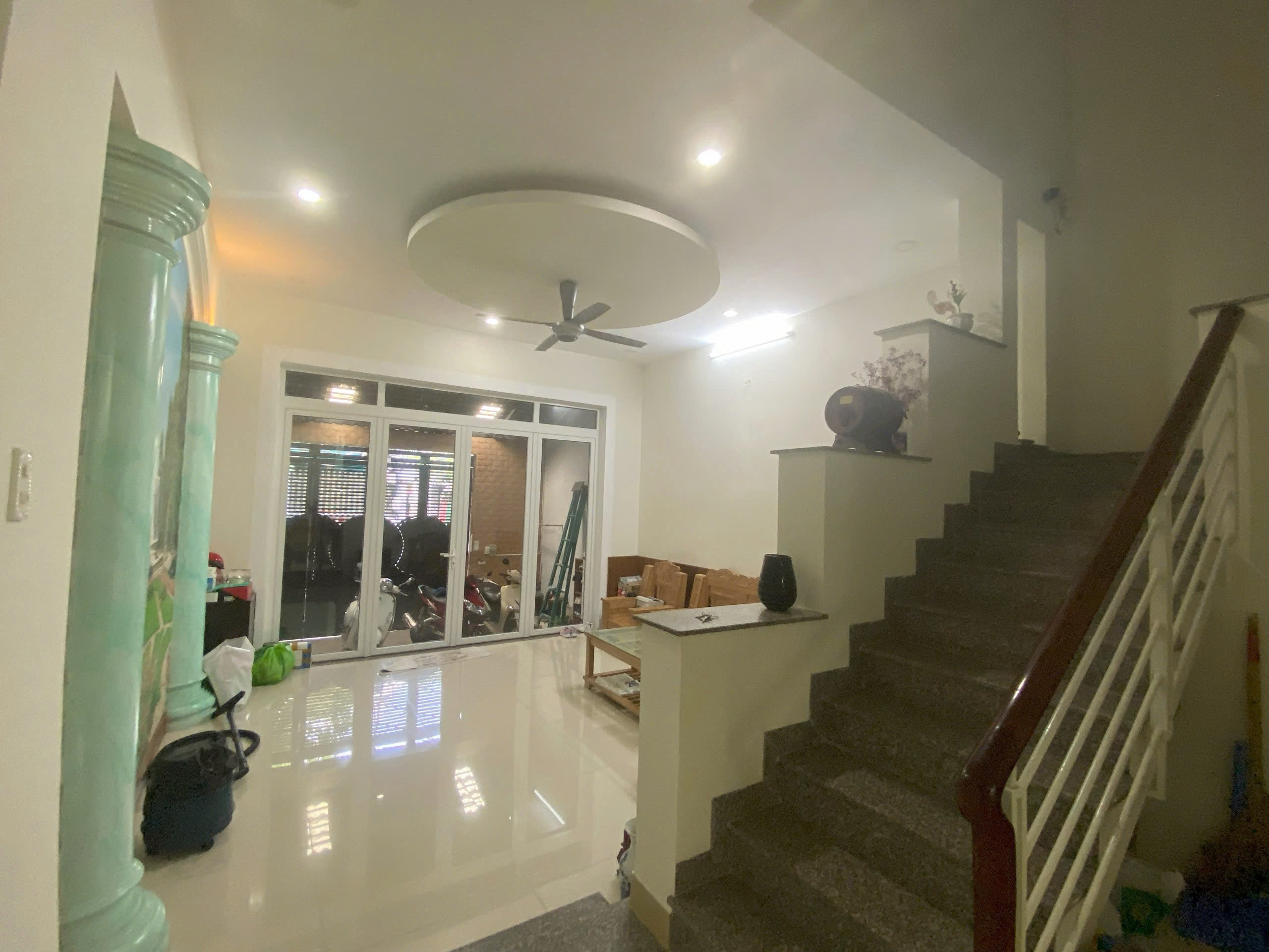 BÁN NHÀ 3 LẦU BÊN HÔNG GIGAMALL - ĐƯỜNG 20 HIỆP BÌNH CHÁNH - THÀNH PHỐ THỦ ĐỨC - Ảnh 3