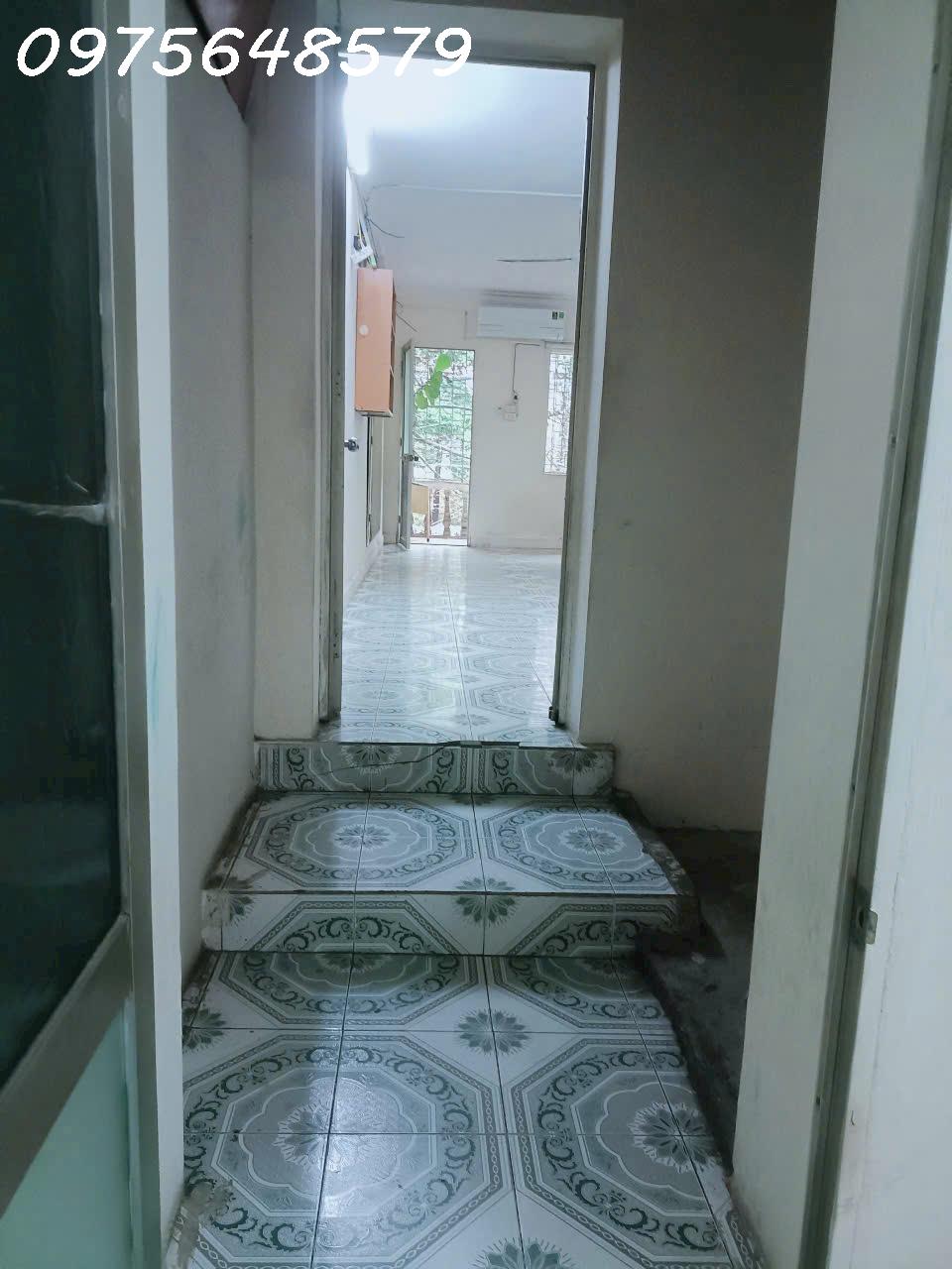 Bán gấp căn hộ Tập thể Vĩnh Hồ 60m Vị trí đẹp giá hợp lý - Ảnh 2