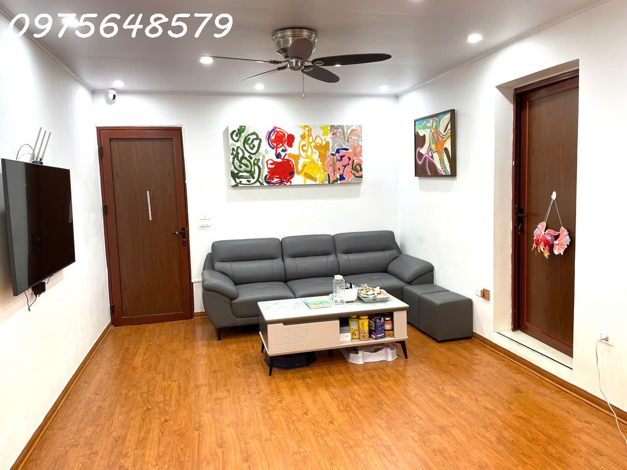Bán căn hộ VIP Tập thể Ban tổ chức Trung ương phố Đội Cấn 110m giá siêu mềm - Ảnh chính
