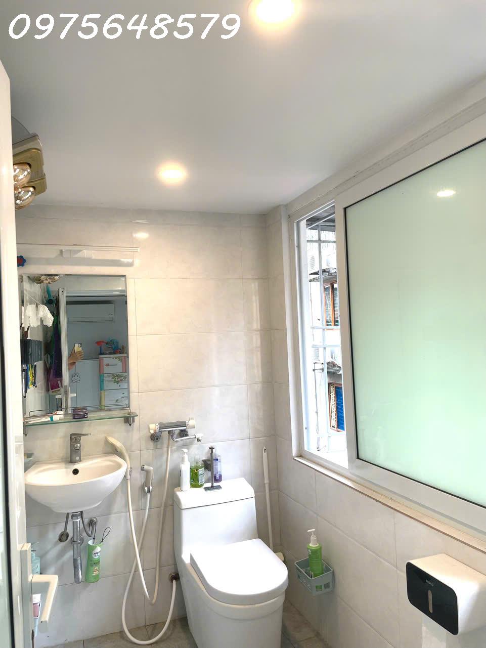 Bán căn hộ VIP Tập thể Ban tổ chức Trung ương phố Đội Cấn 110m giá siêu mềm - Ảnh 2
