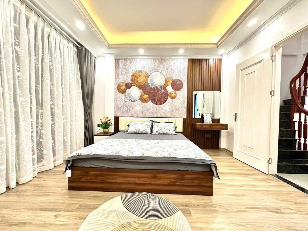 YÊN HOÀ -  CẦU GIẤY - NHÀ ĐẸP, MỘT BƯỚC RA PHỐ - 30M ,5TẦNG - NỘI THẤT SANG XỊN . GIÁ 7.95 TỶ - Ảnh chính