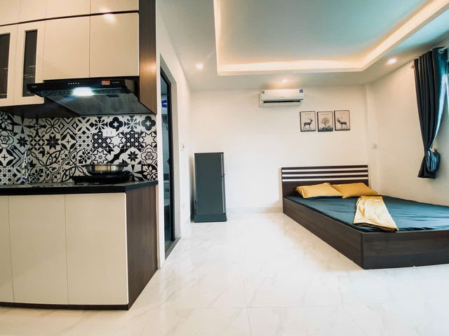 BÁN CĂN HỘ CHO THUÊ 13 PHÒNG KHÉP KÍN  Đường Láng 63m2, 5 tầng mặt tiền 4.05m, 16 tỷ Đống Đa. - Ảnh chính