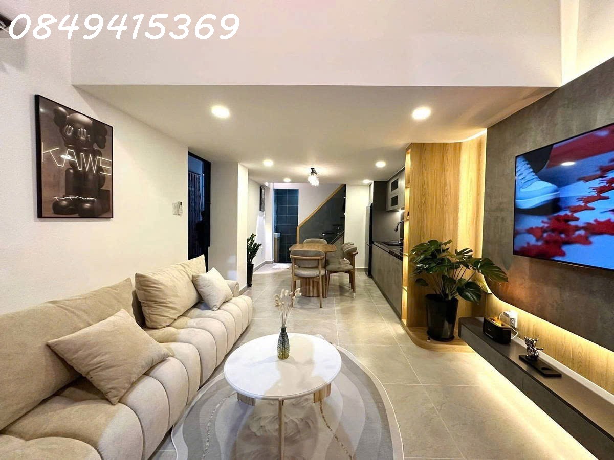 Nhà  Căn Góc 3 MT HXH Trường Sa trung tâm quận 3,- 5 tầng 36m2 sổ vuông Hoàn Công đủ  dưới 9 tỷ tl- - Ảnh 1