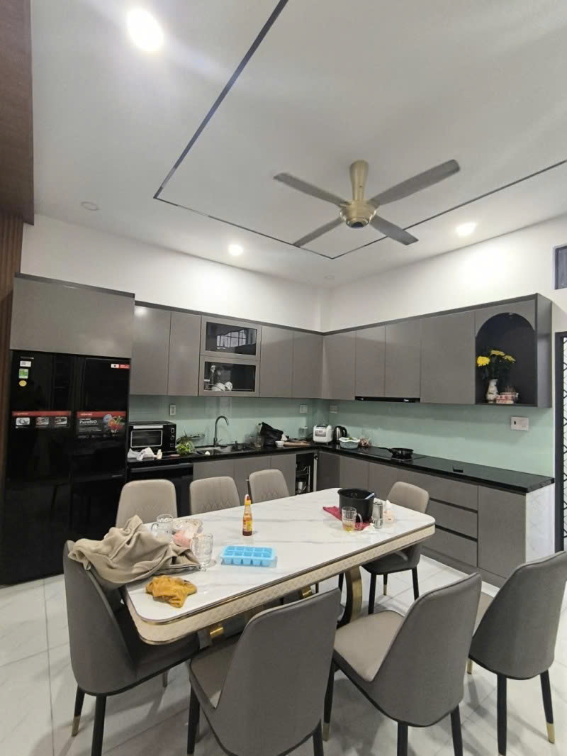 Bán nhà 4 tầng, 75m², 4PN, 4WC, Q.2, 9.6 tỷ, sổ hồng - Ảnh 2