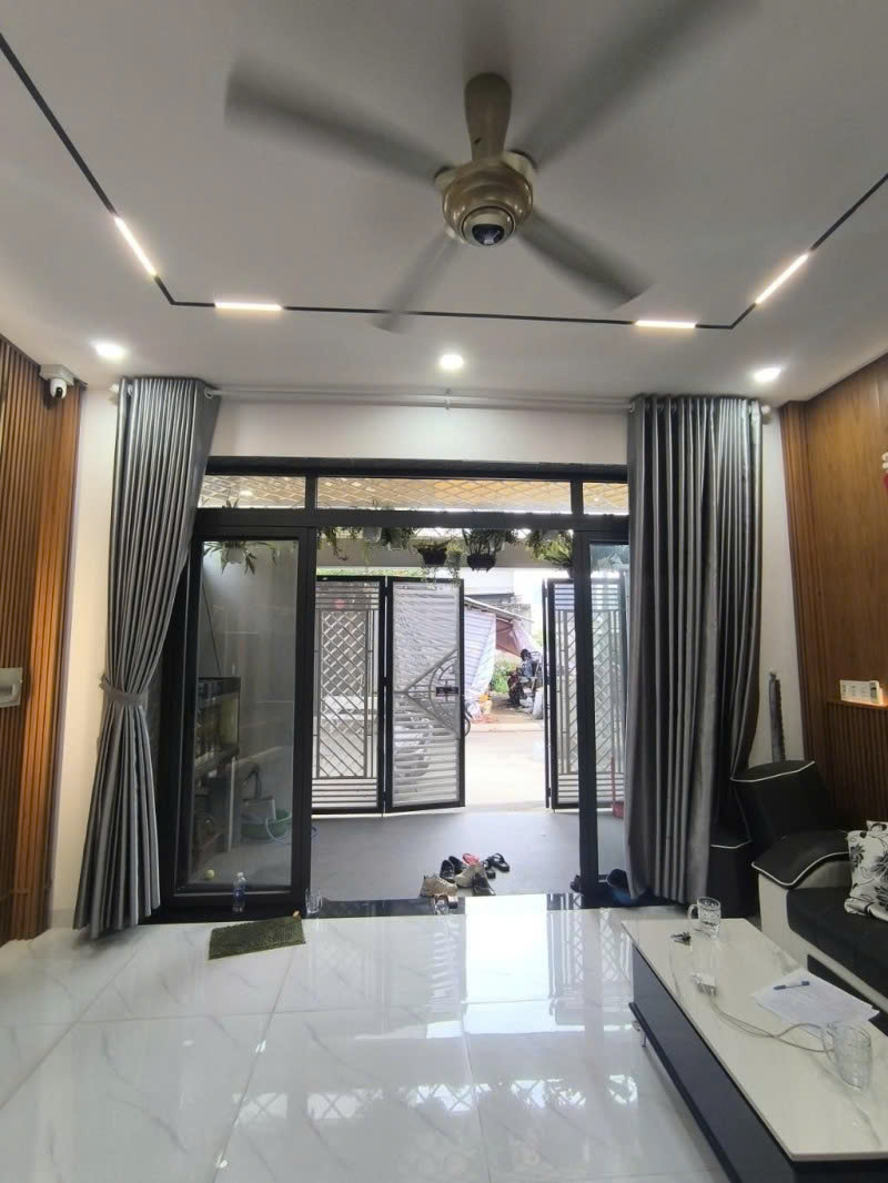 Bán nhà 4 tầng, 75m², 4PN, 4WC, Q.2, 9.6 tỷ, sổ hồng - Ảnh chính