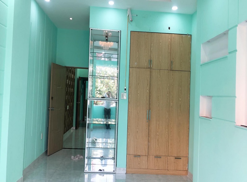 Bán nhà mặt tiền kinh doanh Nguyễn Thái Bình, P4, Tân Bình, 72m2, 3 tầng. 6 phòng ngủ - Ảnh 2