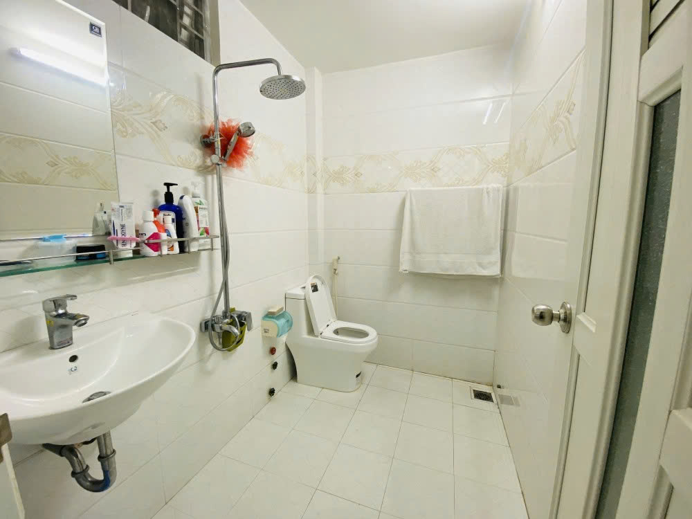 Bán nhà 86m², 5PN, 5WC, 4 tầng, Q.9, 8.6 tỷ, sổ hồng - Ảnh 3