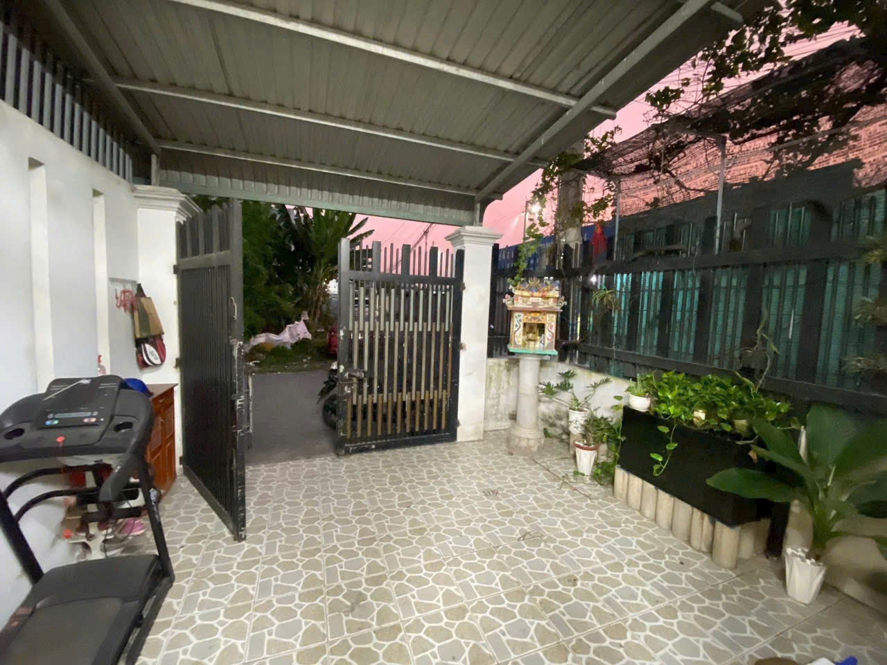 Cho thuê nhà đẹp có gác, gần chợ Trảng Dài chỉ 5tr/tháng - Ảnh chính