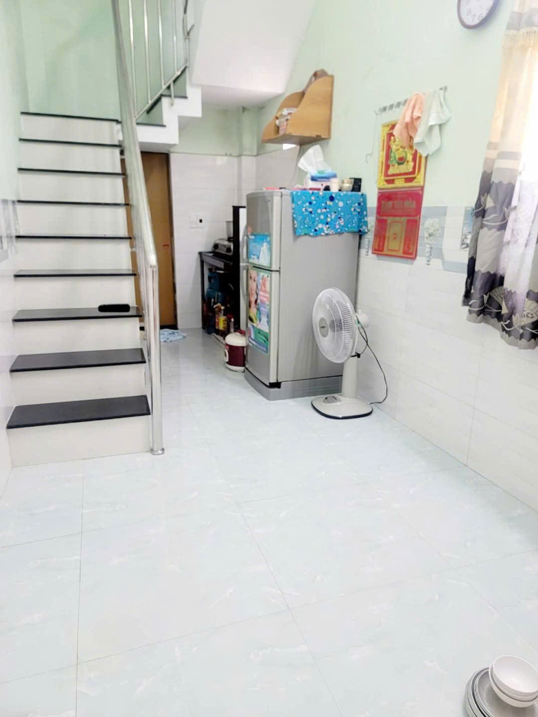 ► Nhà 2 tầng 2 mê đúc cứng, Kiệt thẳng 60m ra đường Nguyễn Trãi, Phố Chợ Hải Châu 1.63 tỷ - Ảnh 1