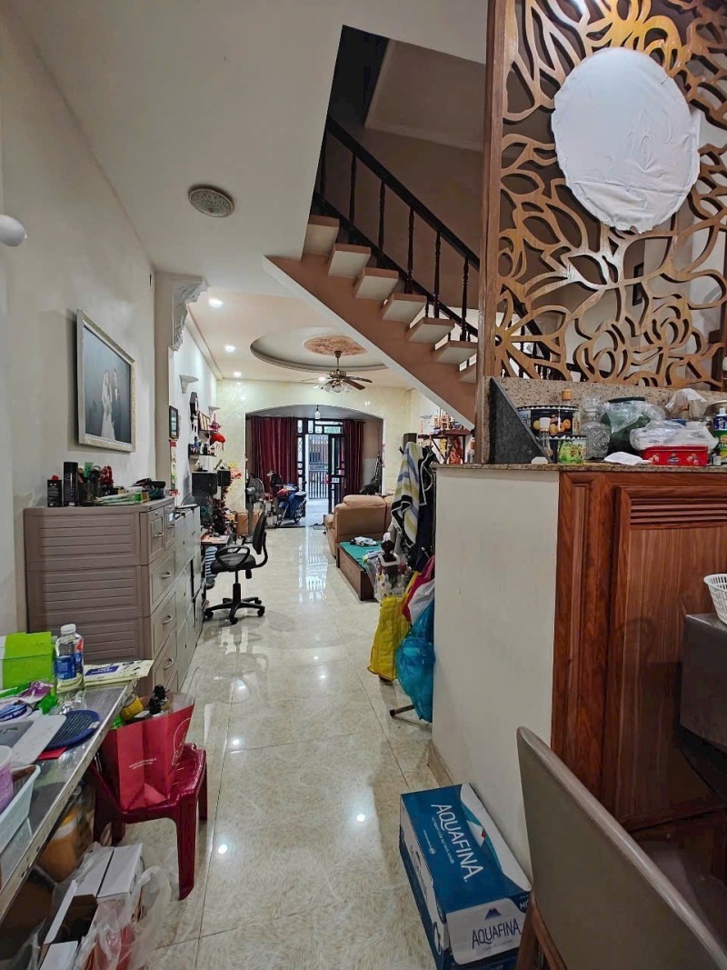 Bán nhà mặt phố Q.9, 77m², 7.4 tỷ, 3PN, sổ hồng - Ảnh 2