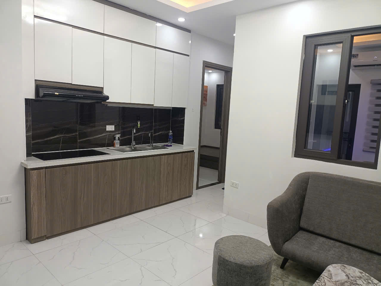 Cho thuê căn hộ chung cư tầng 2 , 2 phòng ngủ 1 vệ sinh tại Phúc Diễn, Bắc Từ Liêm - Ảnh 4