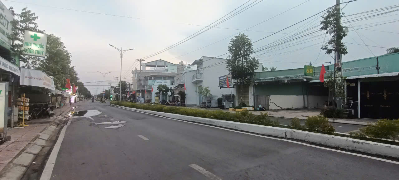 nhà 3,5 triệu 2 mặt tiền đường Huỳnh Phan Hộ thuận lợi cho việc kinh doanh - Ảnh chính