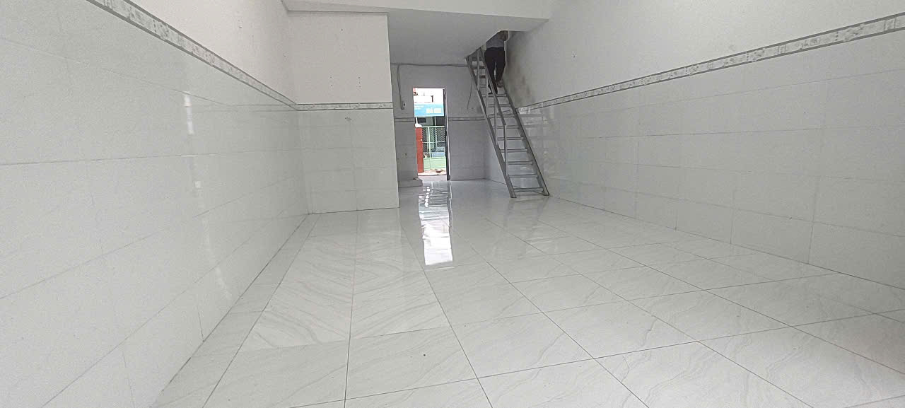 nhà 3,5 triệu 2 mặt tiền đường Huỳnh Phan Hộ thuận lợi cho việc kinh doanh - Ảnh 3