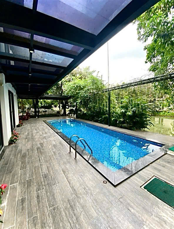 Bán biệt thự lô góc Hoa Sữa Vinhome Riverside Long Biên rộng 600m view sông có bể bơi - Ảnh 1