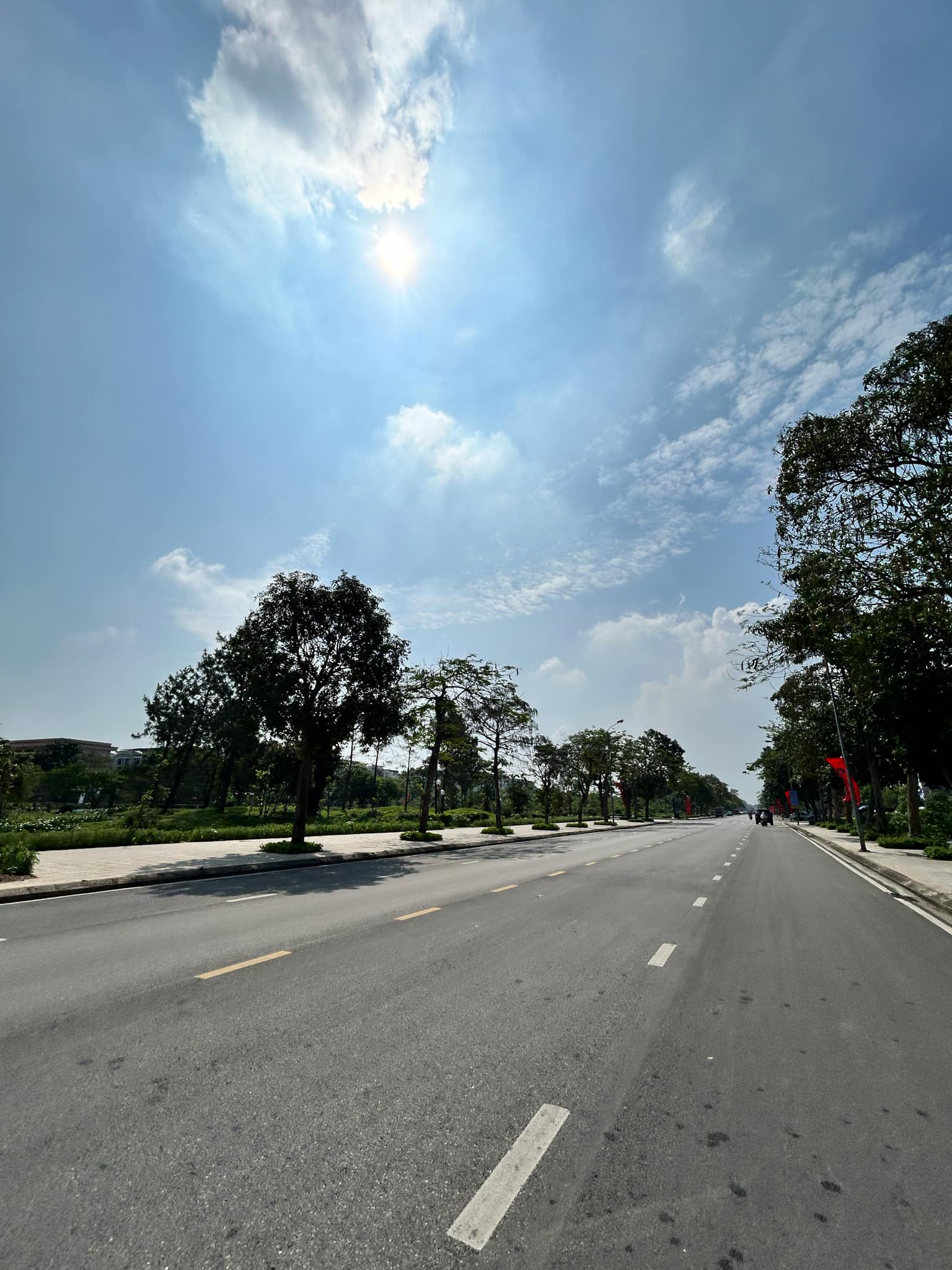 Bán biệt thự khu đô thị Đặng Xá-Gia Lâm, 225m2,4 tầng 2 mặt tiền  view vườn hoa - Ảnh 4