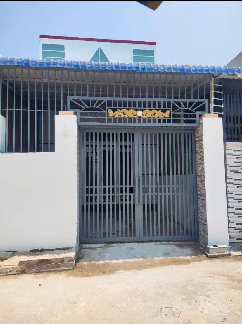 Bán nhà Nát 129m2 SHR Chỉ Còn 700tr Xã Tân Hiệp Hóc Môn! Gấp Gấp - Ảnh 1