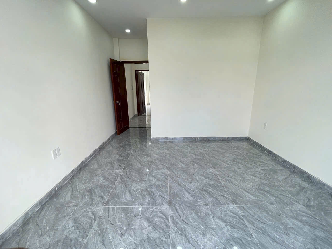 BÁN KHU NHÀ PHỐ BÊN SÔNG - MẶT TIỀN ĐƯỜNG 20 - HIỆP BÌNH CHÁNH - THÀNH PHỐ THỦ ĐỨC - Ảnh 3