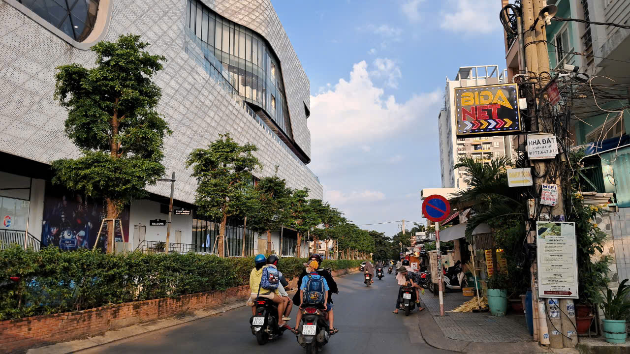 BÁN NHÀ 3 LẦU BÊN HÔNG GIGAMALL - ĐƯỜNG 20 HIỆP BÌNH CHÁNH - THÀNH PHỐ THỦ ĐỨC - Ảnh chính