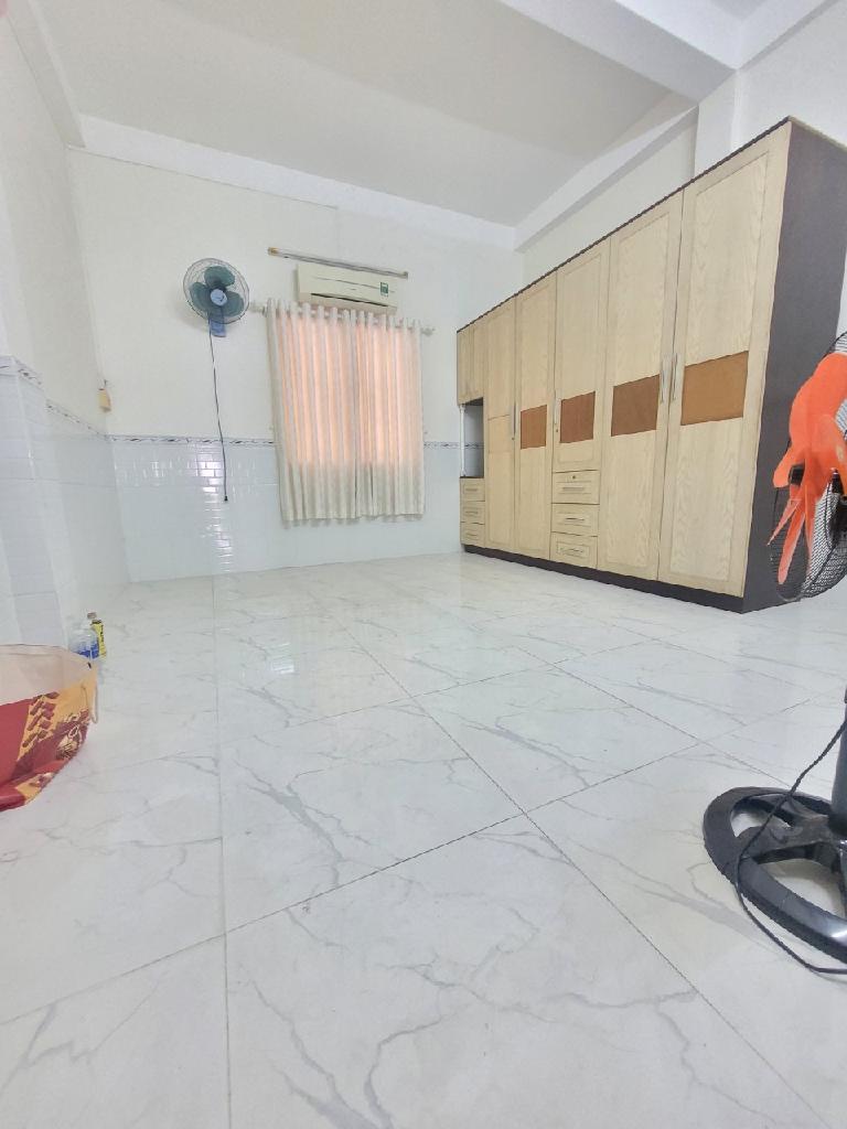 Bán nhà Tạ Quang Bửu, 35tr/ tháng, Phân lô, 250m2, chỉ 11 tỷ 2 - Ảnh 2