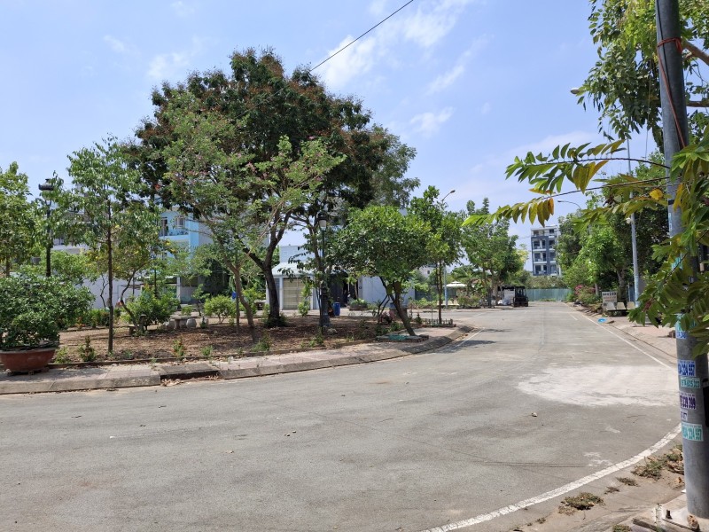 Bán đất KHU PHÂN LÔ Q9, Phân lô 5mx25m, phù hợp xây nhà cao tầng để ở hoặc CHDV cho thuê giá cao. - Ảnh 4