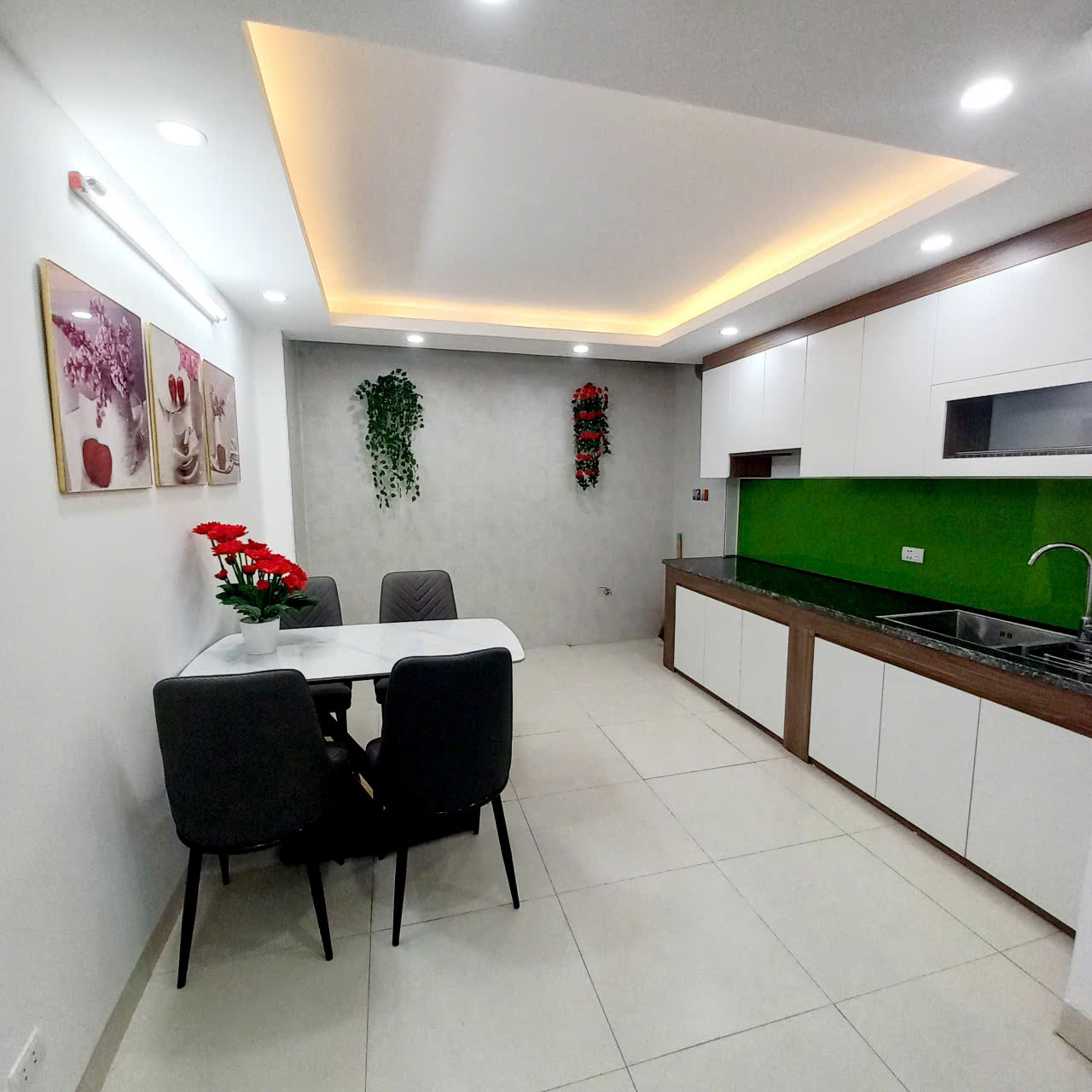Nhà Vĩnh Quỳnh ngõ nông rộng, nằm vị trí trung tâm tiện ích ngập tràn 3,9 tỷ - Ảnh 2