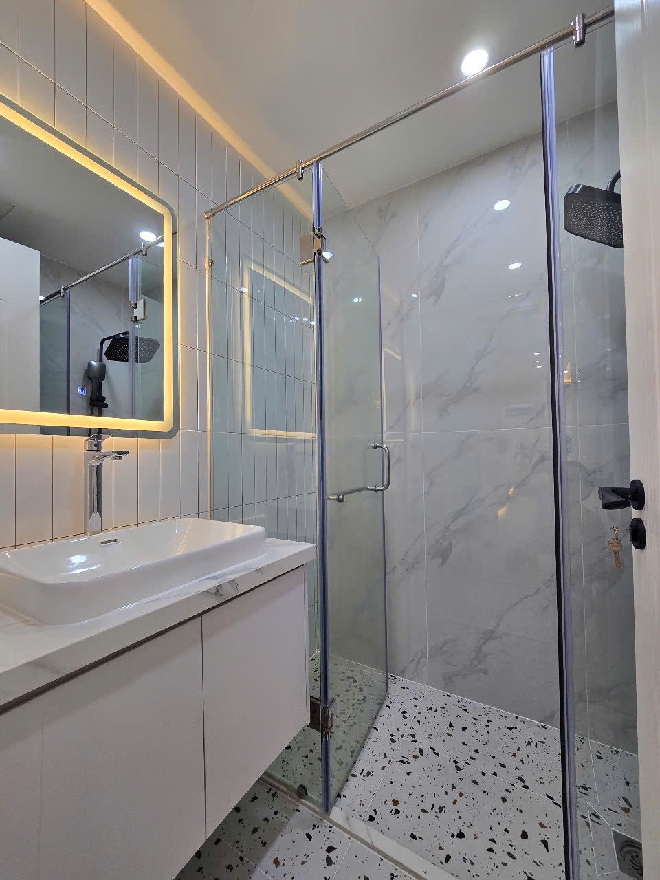 Cần bán nhanh căn hộ sky garden 3, PMH, Q7, DT 68,86m2, 2PN, nhà mới đẹp, giá chỉ 5 tỷ - Ảnh 5