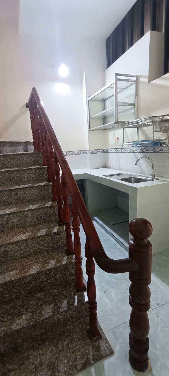 Nhà 8 triệu 2 phòng ngủ gần chợ An Khánh thuận lợi cho việc kinh doanh - Ảnh 4