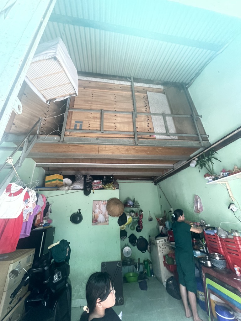 BÁN GẤP, KẸT TIỀN CẦN BÁN GẤP TẠI ĐƯỜNG Ba Tháng Hai Phường 14 Quận 10 TRUNG TÂM QUẬN 10 - HẺM XE - Ảnh 2