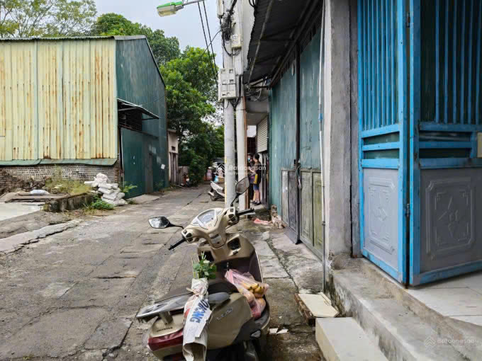 Chính chủ muốn chuyển  nhượng Đất ( tặng nhà cấp 4 ) tại khu tt quân đội nhà máy z49 - Ảnh 1