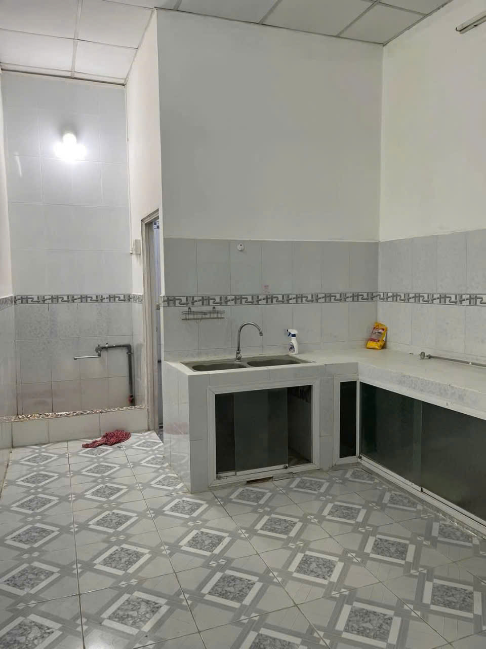 nhà 5,9 triệu 3 phòng ngủ gần Mít Nài - Ảnh 3