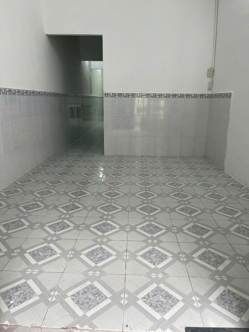 nhà 5,9 triệu 3 phòng ngủ gần Mít Nài - Ảnh 1