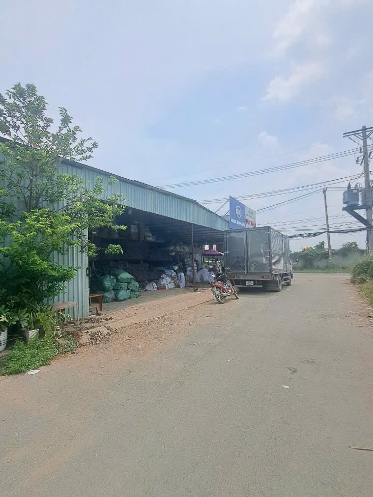 BÁN ĐẤT THỔ CƯ NGAY TRUNG TÂM QUẬN 9 - GIÁ HỜ 4.6 TỶ -  NGUYỄN XIỂN - 89M2 - SỔ HỒNG CHÍNH CHỦ - Ảnh 1