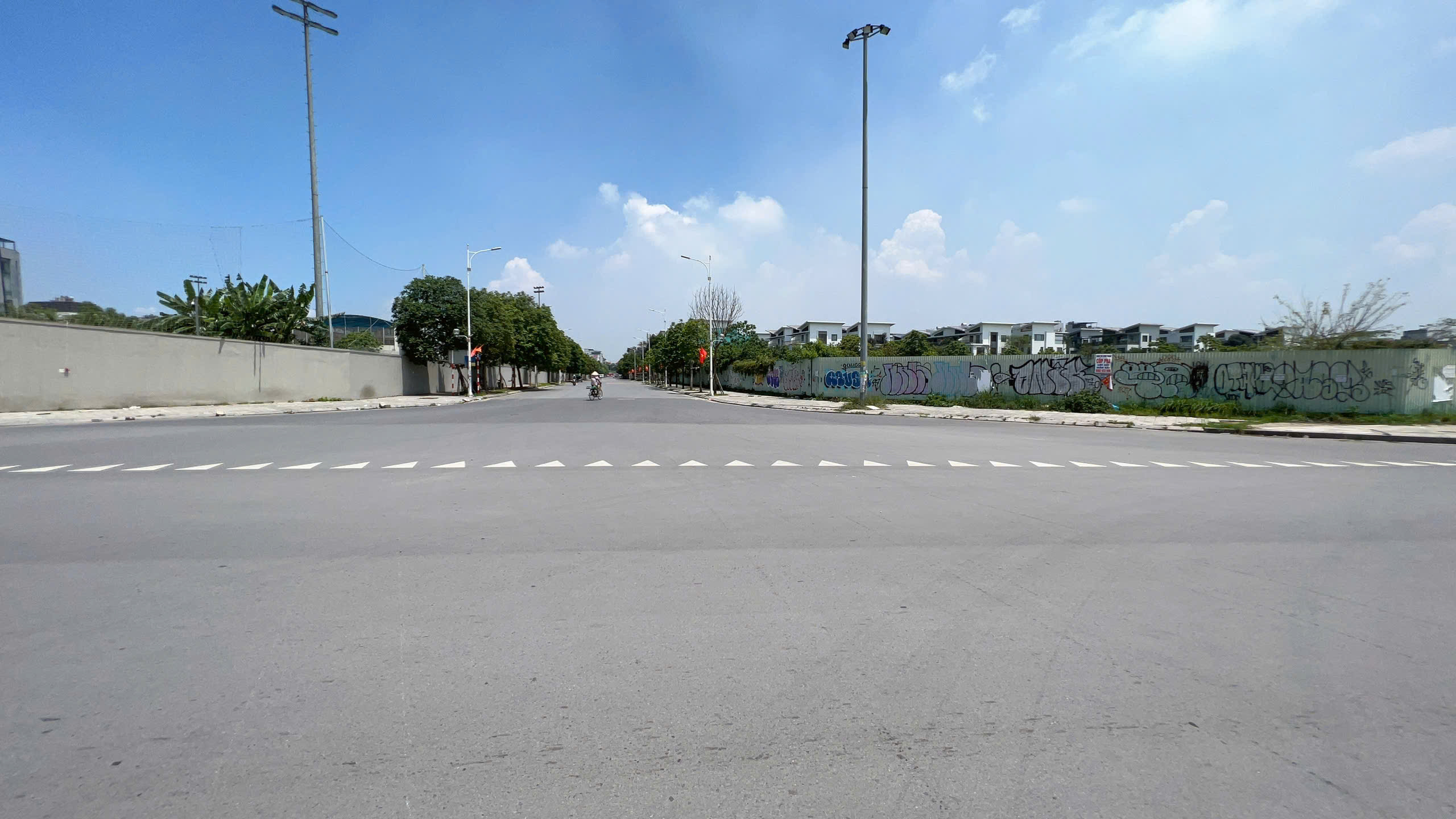 DUY NHẤT MẢNH ĐẤT VÀNG PHỐ GIA THƯỢNG 80M, MT6M, THÔNG SỐ KIM CƯƠNG,VÔ VÀN TIỆN ÍCH - Ảnh 1