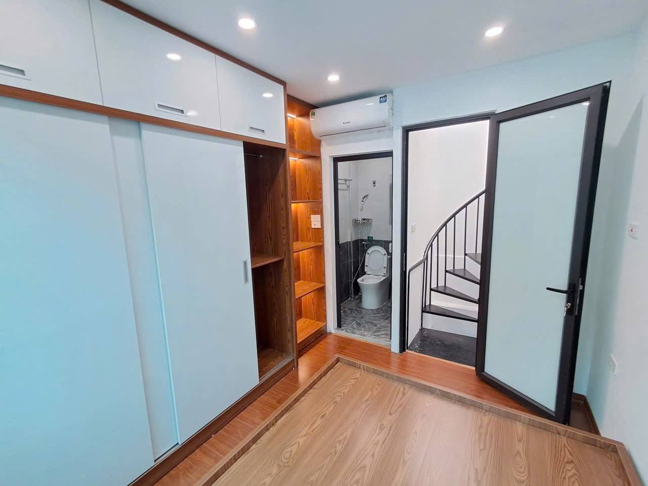 Bán Nhà Phố Thịnh Quang 32/50m2 x 4 tầng, mặt ngõ thông rộng, ở sướng kính doanh đỉnh cao, nhà mới - Ảnh 2