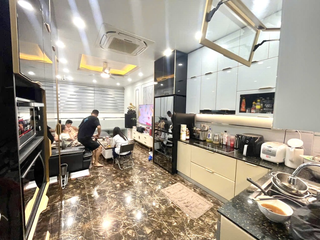 BÁN NHÀ PHÂN LÔ TRẦN ĐẠI NGHĨA – 6 TẦNG THANG MÁY – Ô TÔ ĐỖ CỬA – GIÁ 13 TỶ - Ảnh chính