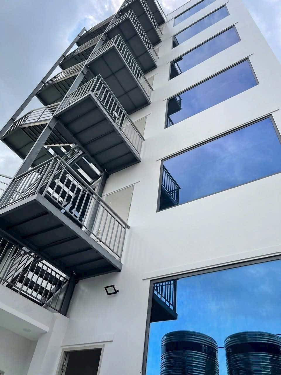 Toà Nhà VP (9x30) Mặt tiền Trần Thị Cờ, P. Thới An, Quận 12 Giá siêu VIP - Ảnh 1