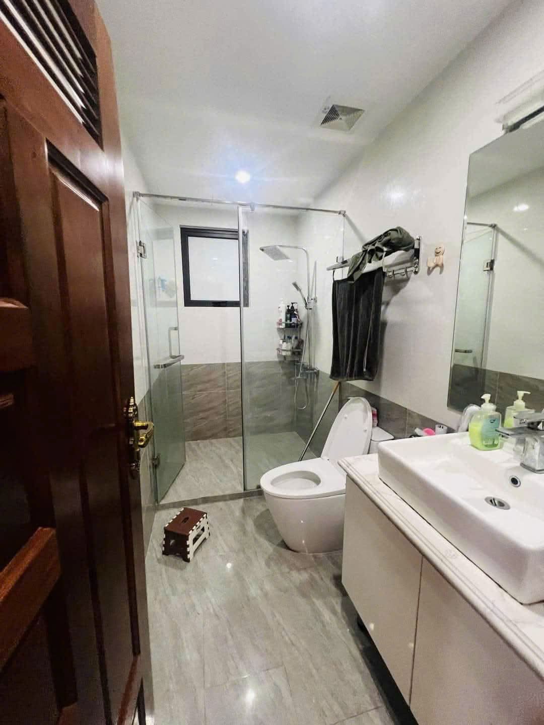 BÁN NHÀ TRẦN QUỐC HOÀN, PHÂN LÔ, ÔTÔ ĐỖ 2 ĐẦU, VỈA HÈ, KINH DOANH ĐỈNH, 41M2 x 5 TẦNG, GIÁ 13 TỶ 750 - Ảnh 3