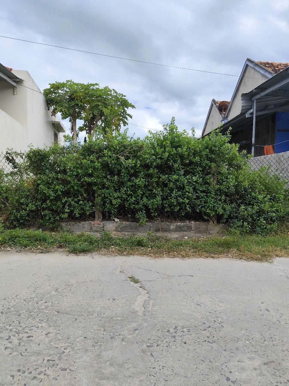 Bán lô đất Biển Dốc Lết - Đông Cát  dt 159,5m2 Giá : 2ty8 <br>lh em Trinh - Ảnh 2