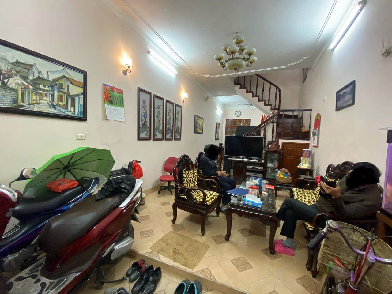Cần bán nhà ngõ 165 Chợ Khâm Thiên, Đống Đa, 55m2, nhà dân xây, 9.8 tỷ - Ảnh chính