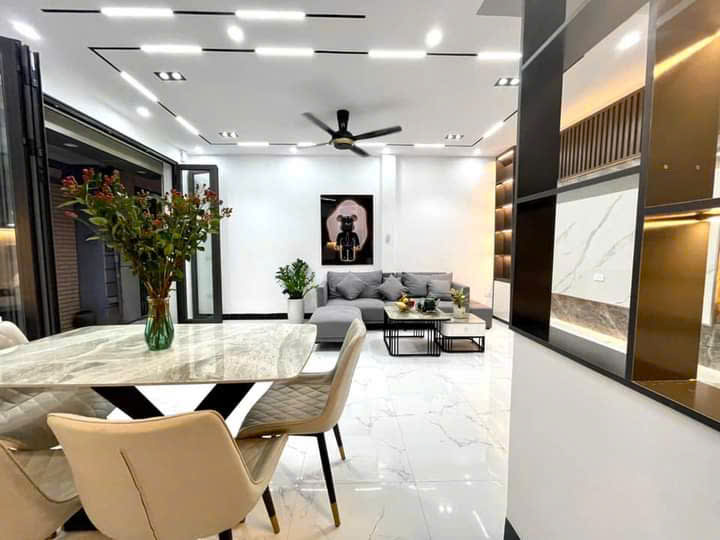 Phải thật nhanh Hoàng Liên 35.2m2-5 tầng, ô tô, NT đẹp ở ngay, 5.48 tỷ - Ảnh 2