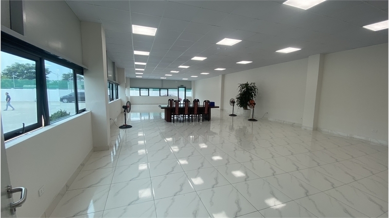 Nhà xưởng hiện đại, thu hút nhiều DNNN, FDI. bàn giao nhà xưởng Sản xuất liền - Ảnh 2