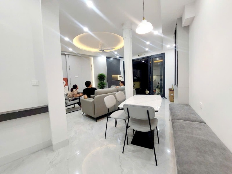 Bán nhà  Mỹ Đình (sau bến xe) DT 46m2 4 Ngủ, ngõ Nông, Mới đẹp Giá siêu hời 8.6 tỷ - Ảnh 1